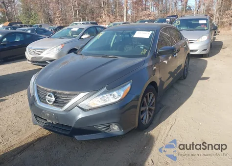 2017 Nissan Altima 2.5 Sv z USA, uszkodzony, nr VIN 1N4AL3AP4HC180074